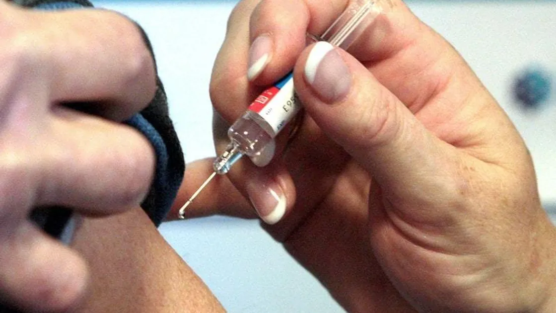 The UK has become the first country in the world to approve a Covid-19 vaccine (28972817)