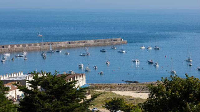 Cable to France is part of data centre discussions