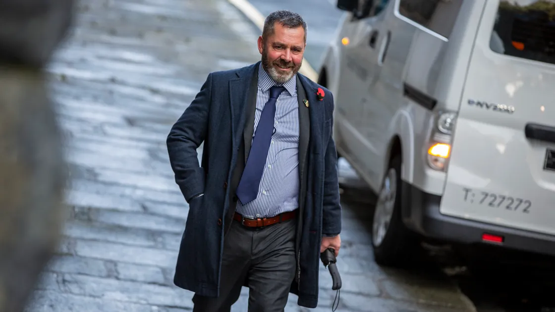 Marc Leadbeater urged members to support the principle and help islanders in need.