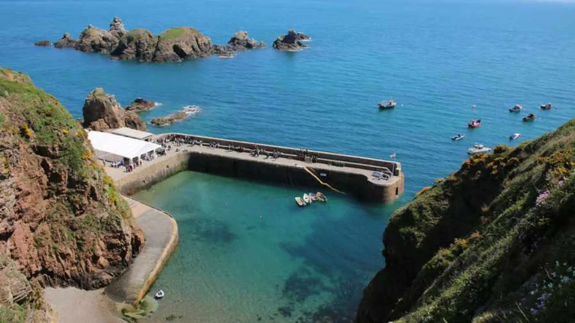 Sark set to host island's first triathlon