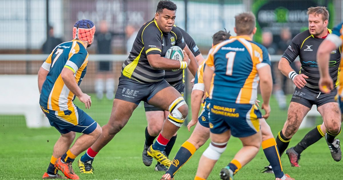 Eight-try romp for Smart’s men