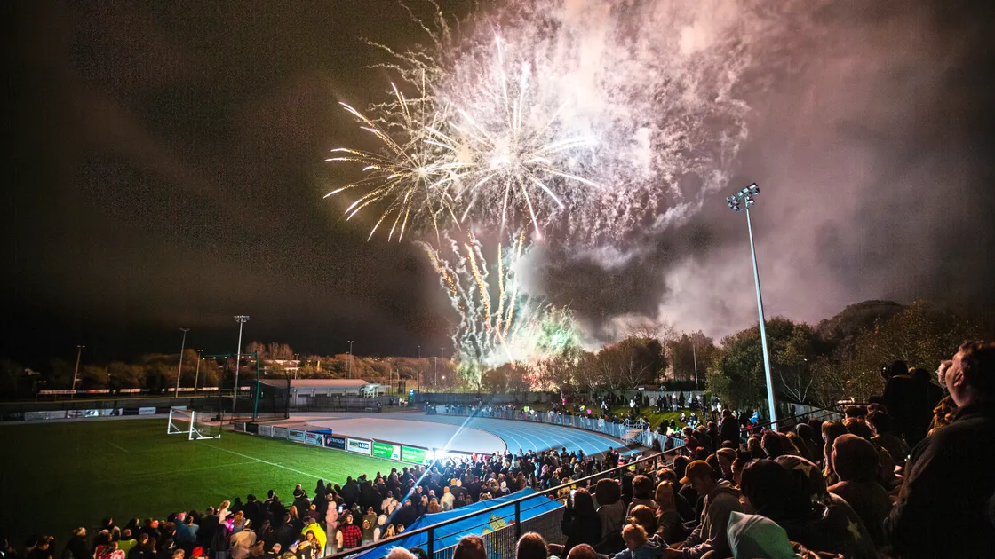 The event did not include a bonfire due its location at Footes Lane, and concerns with damage to the playing surface. (33747389)