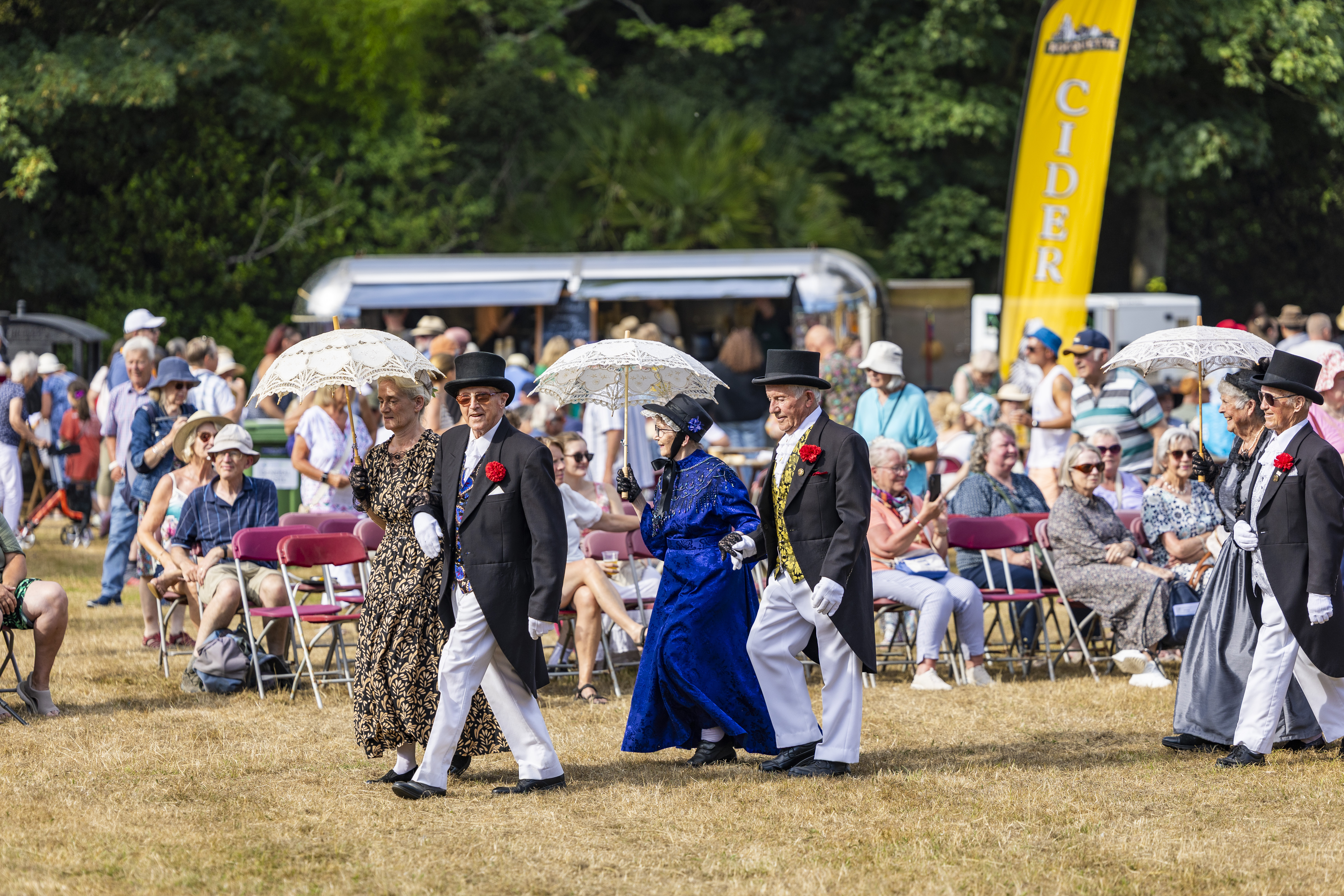 La Viaer Marchi proudly celebrates its traditions