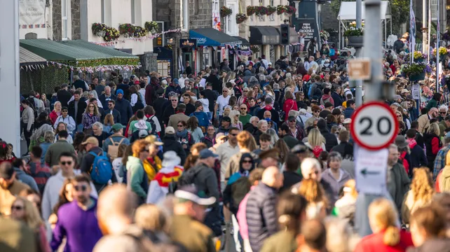 20,000 expected to visit the centre of town on Saturday