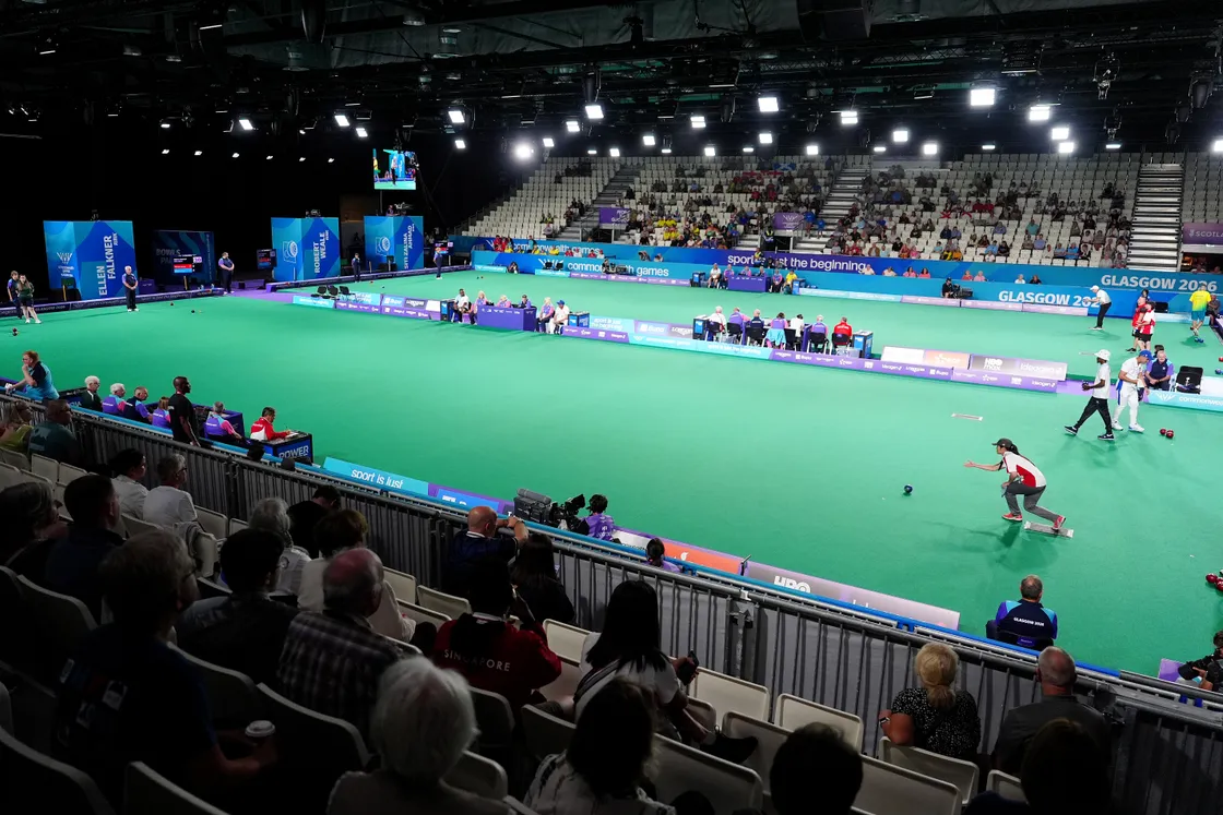 The bowls competitions got under way yesterday morning at the SEC Centre.