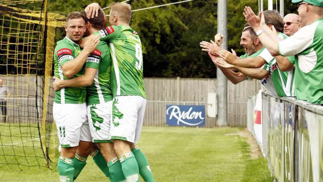 East Grinstead Town 1, Guernsey FC 5