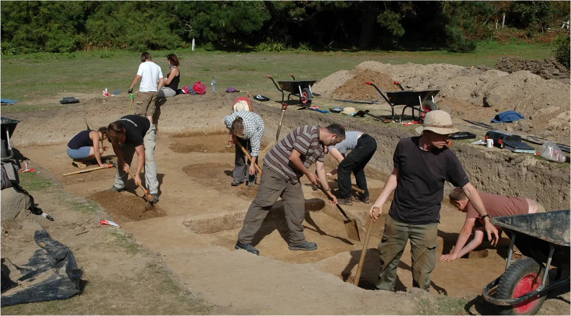 Excavations at Camp Varouf, L’Eree