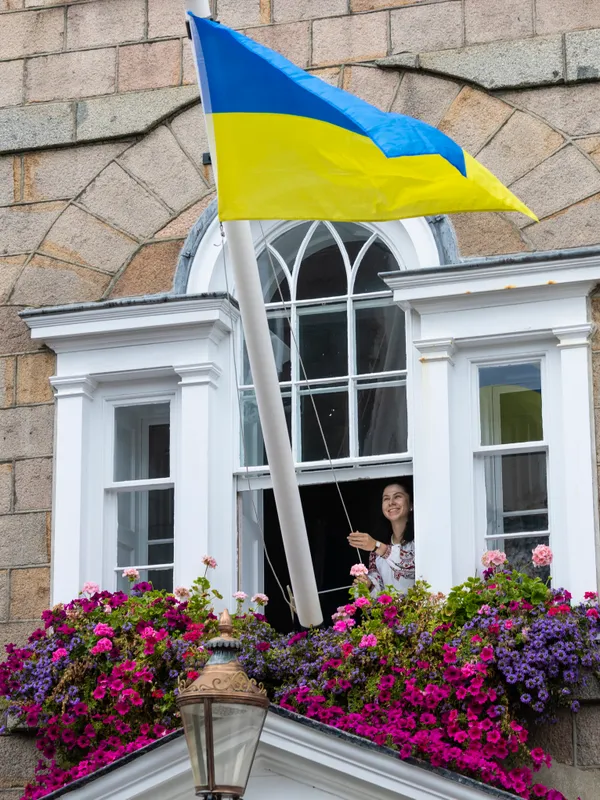 The flag in Lefebvre Street was hoisted by Anna Konstantynova, alongside her mother Alla Vasyleha.