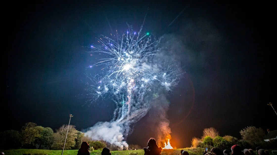 The Northerners AC bonfire party was one of the bigger ones, enjoyed by hundreds. (Pictures by Sophie Rabey, 30168725)