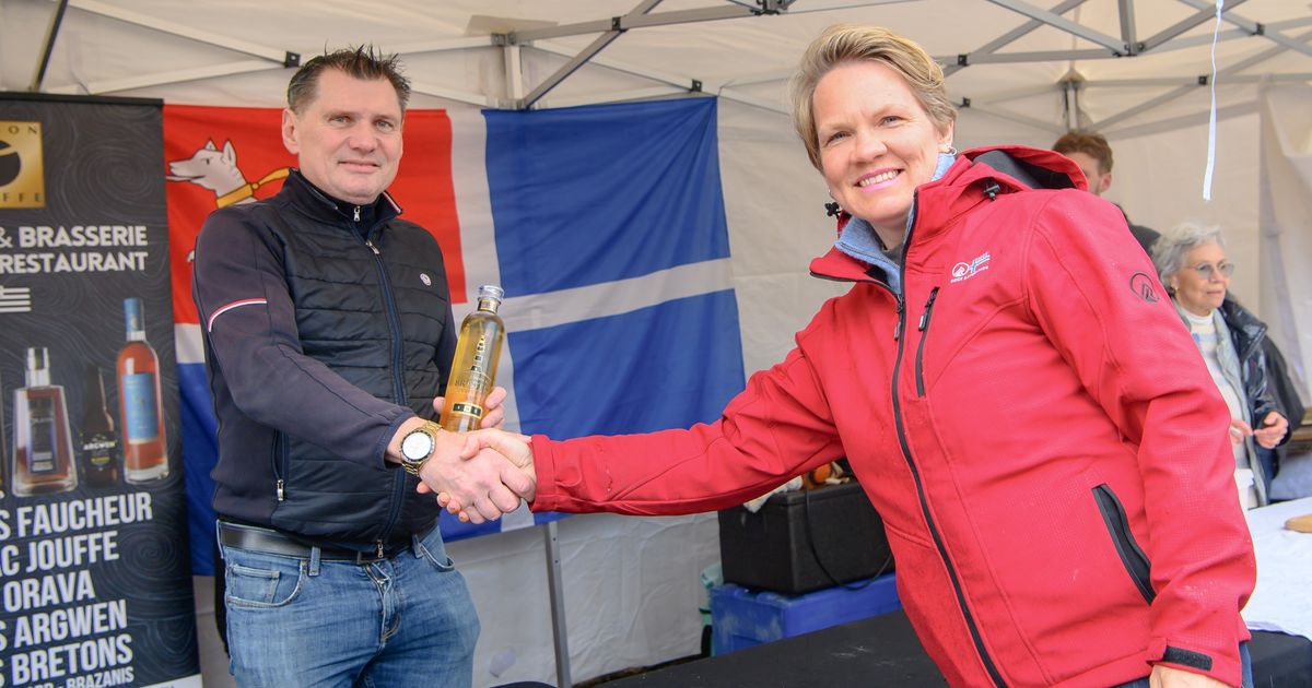 Guernsey more convenient than Jersey, say French market stallholders