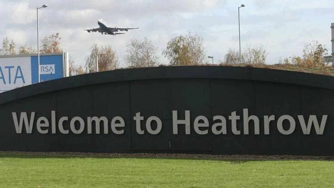 Heathrow Airport (20198194)