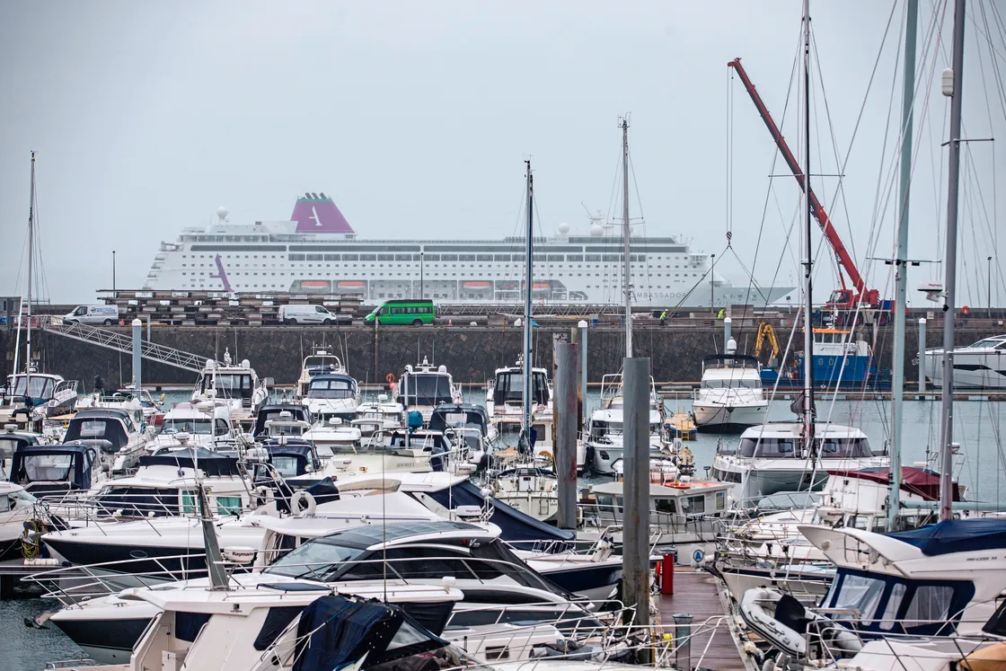  Cruise ship Ambition which visited yesterday with more than 1,000 passengers. (Picture by Peter Frankland, 33130485)