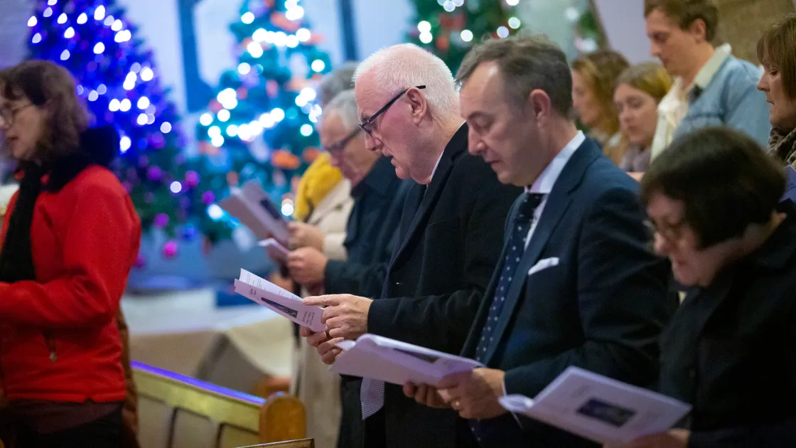 Chief Minister Deputy Peter Ferbrache and head of public service Mark de Garis were among those attending yesterday’s annual States carol service, which some members missed due to Covid. (Picture by Peter Frankland, 31588513)