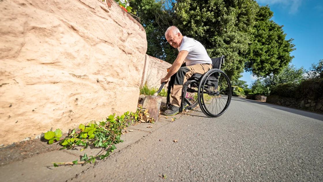 Mr Reece-Sheerin works for a few hours at a time, taking on various areas, often from suggestions from islanders, avoiding main roads due to danger. 