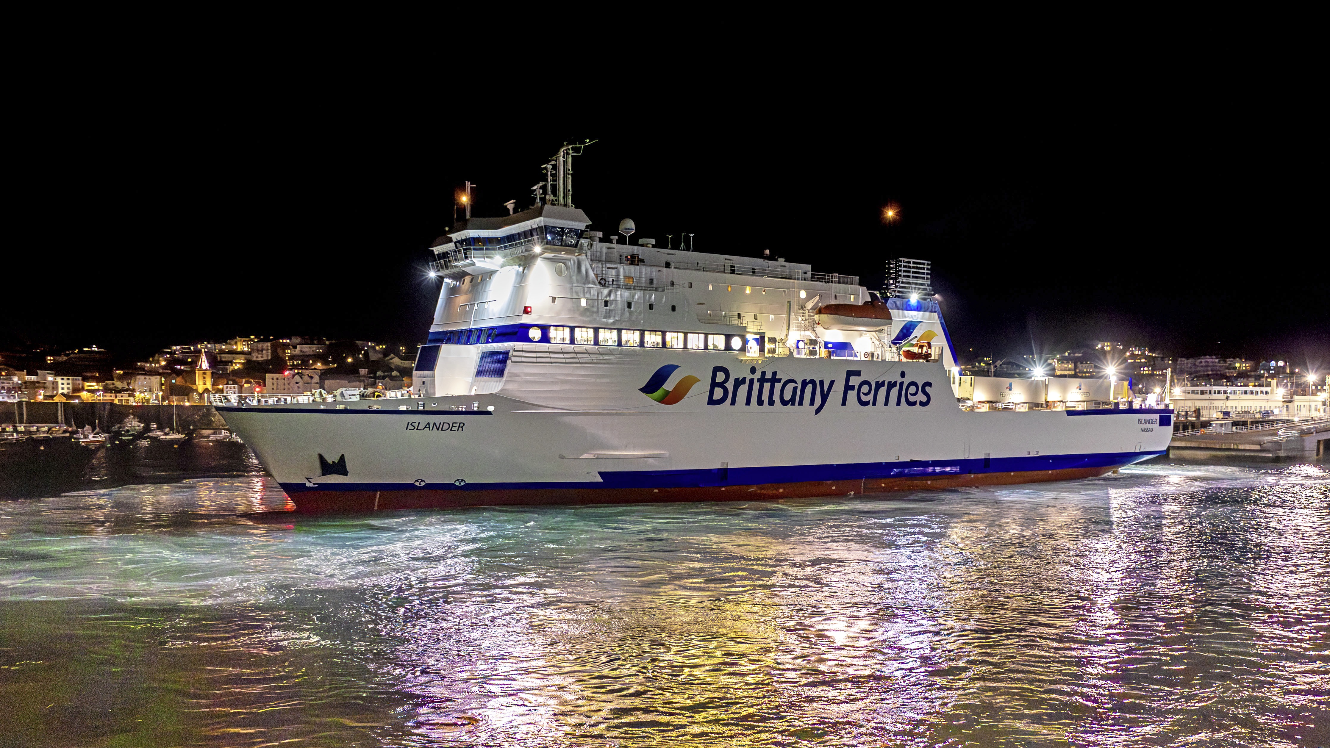 Guernsey-Portsmouth ferry set to add Cherbourg stop