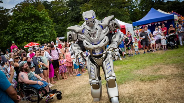 Battle of Flowers organisers invite entrants to ‘go crazy’