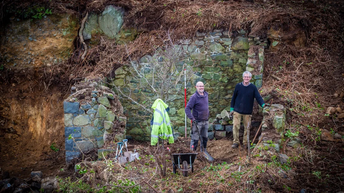 Andy Lane, left, and Philip de Jersey are working on the old remains at Vale Mill quarry. (Picture by Sophie Rabey, 29100573)