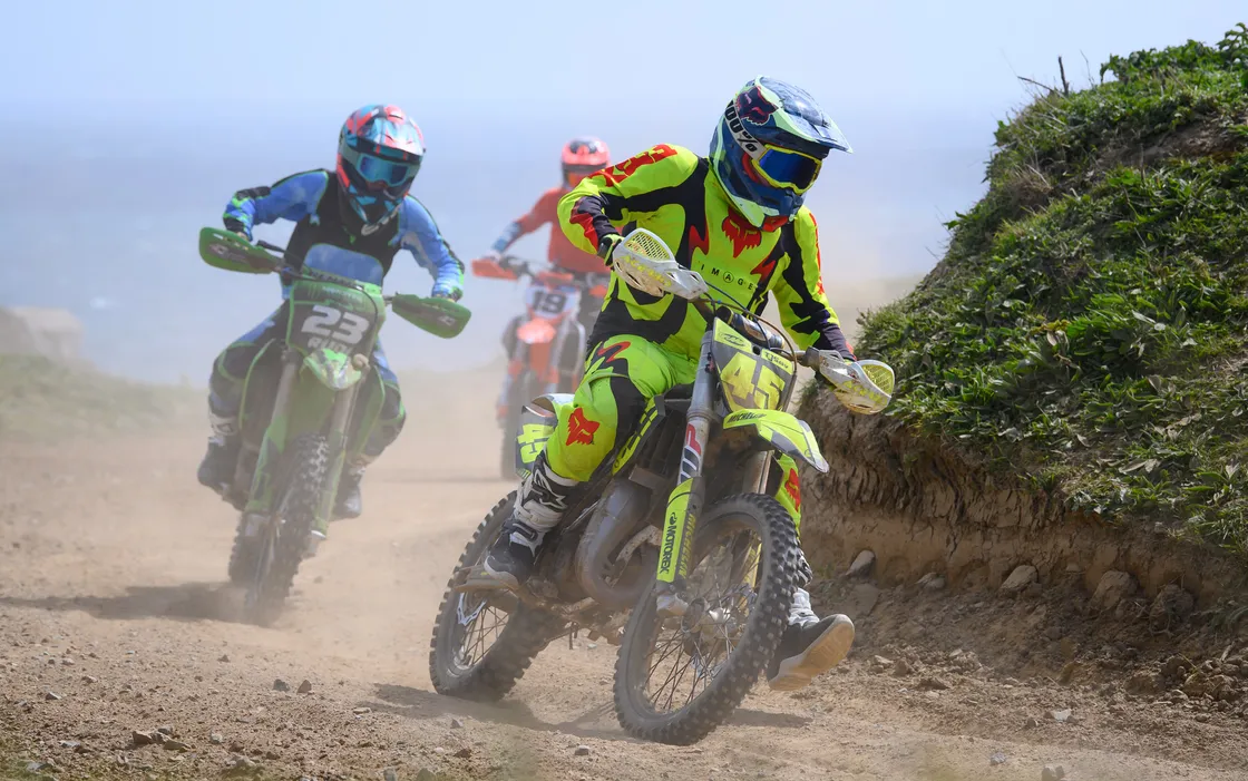 Tyler-James Savident leads Rudi Wickins in an 85’s race.