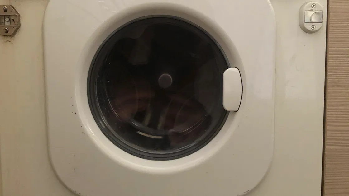 Spencer Leadbeater's Indesit SGE 12 X UK washing machine (29302958)