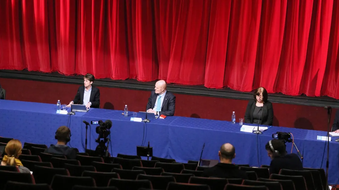 Pic by Adrian Miller 30-03-20 The latest coronavirus press briefing at Beau Sejour Leisure Centre. (27788907)