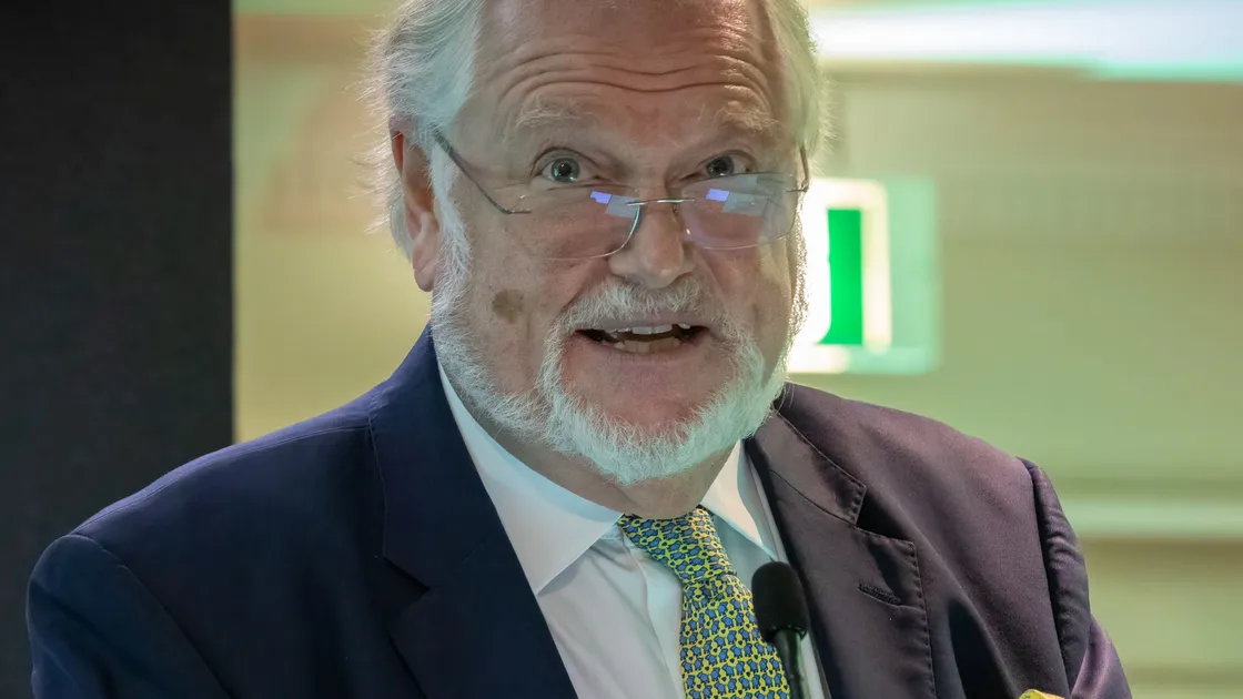 Lord Digby Jones, (31972985)