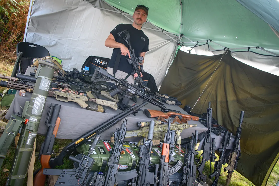ordan Bougourd had a display of airsoft guns which he has developed for his company Axios Customs. 
