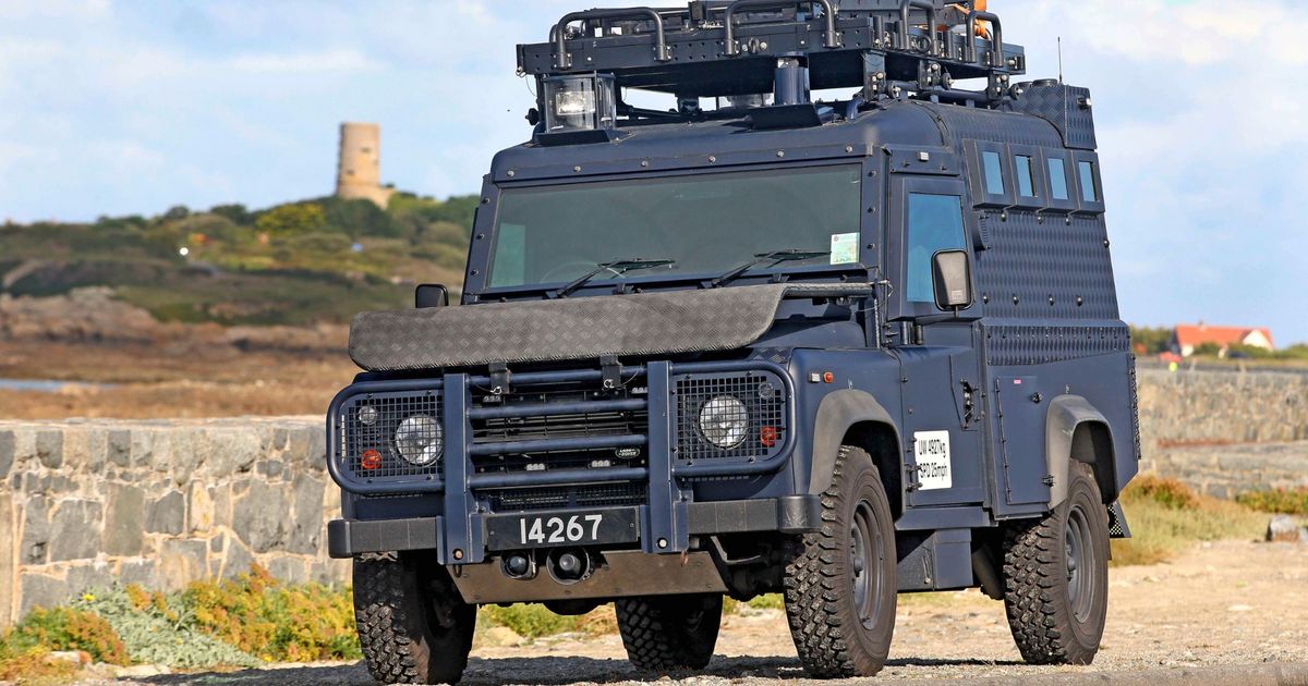 Guernsey Police Armoured 110