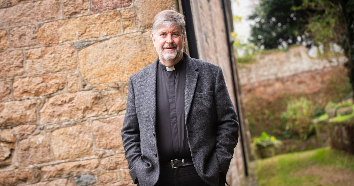 Dean of Guernsey to retire after a decade of service