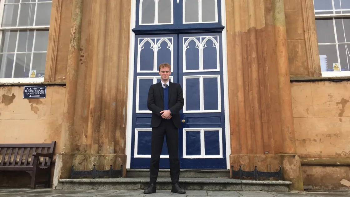 Jules Upson (29130079)