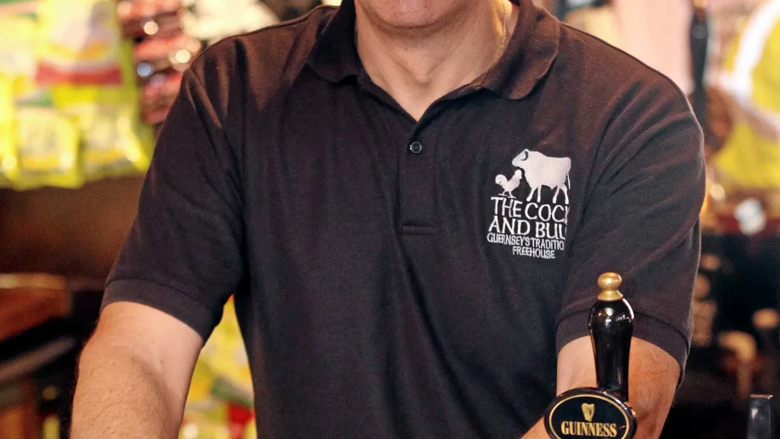 Stephen Taylor. (19600230)