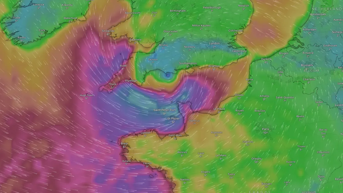 Winds are being forecast to peak between 9pm and midnight
