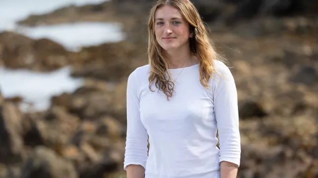 Guernsey student writing her dissertation on golden kelp