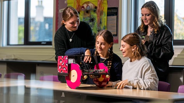 School principal suggests AI should be on syllabus for all