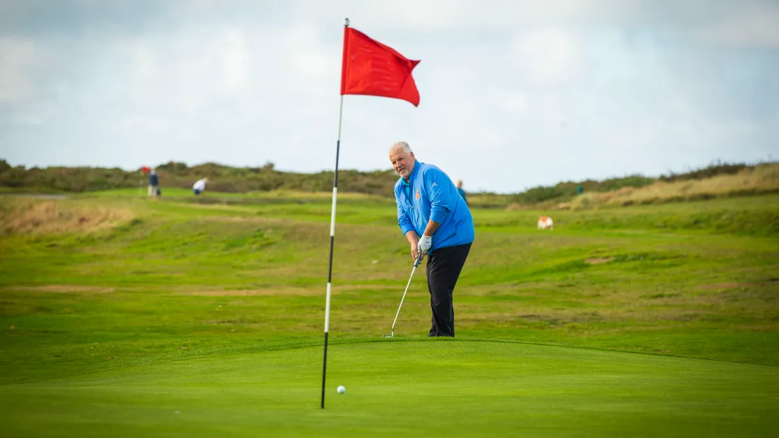 Although clubhouse facilities will remain closed, golfers will be allowed to play as long as they comply with strict procedures including an online process for signing in and out as implemented by the respective golf clubs.  (29259943)