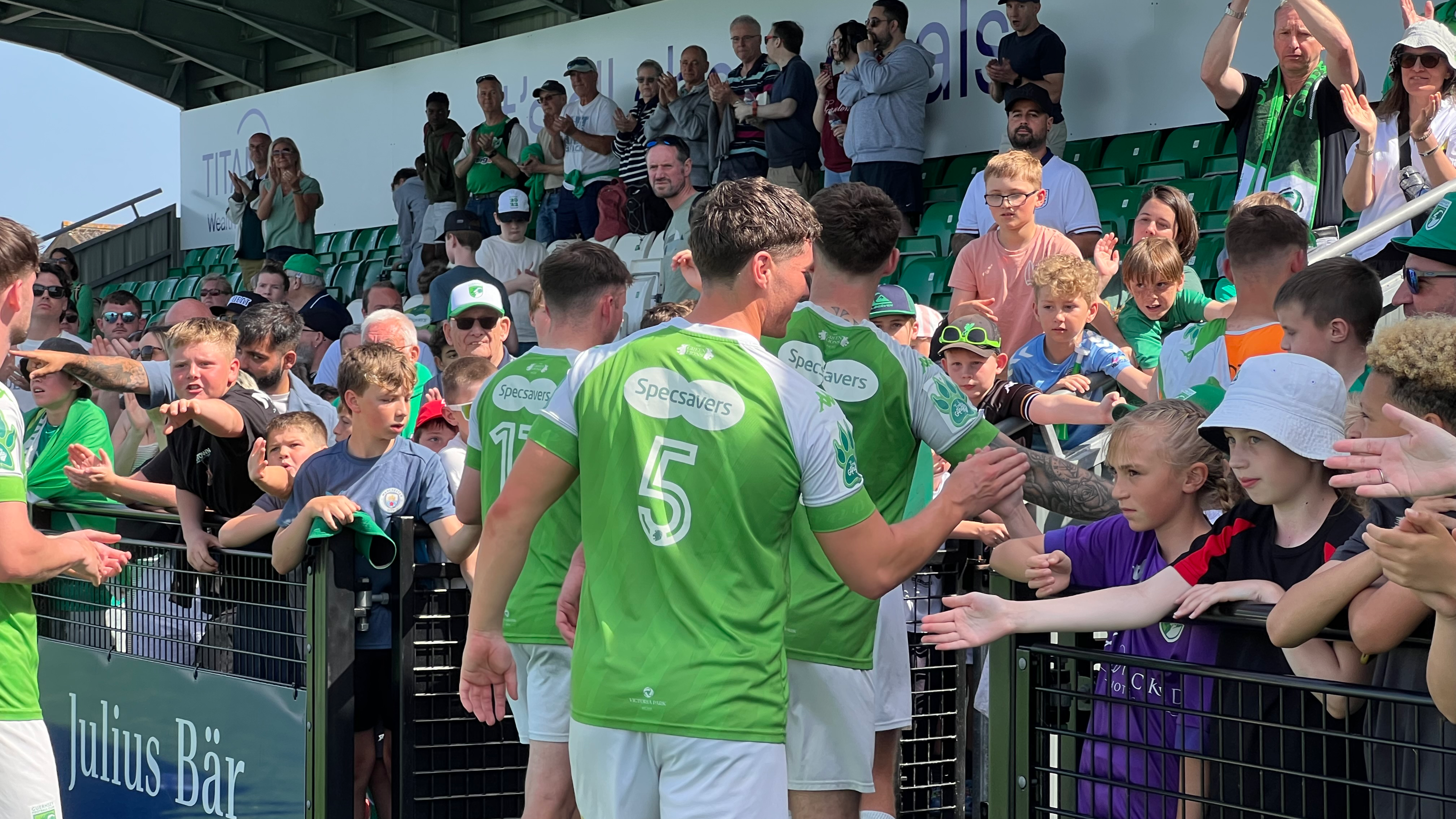Guernsey FC beaten by Peacehaven in play-off final