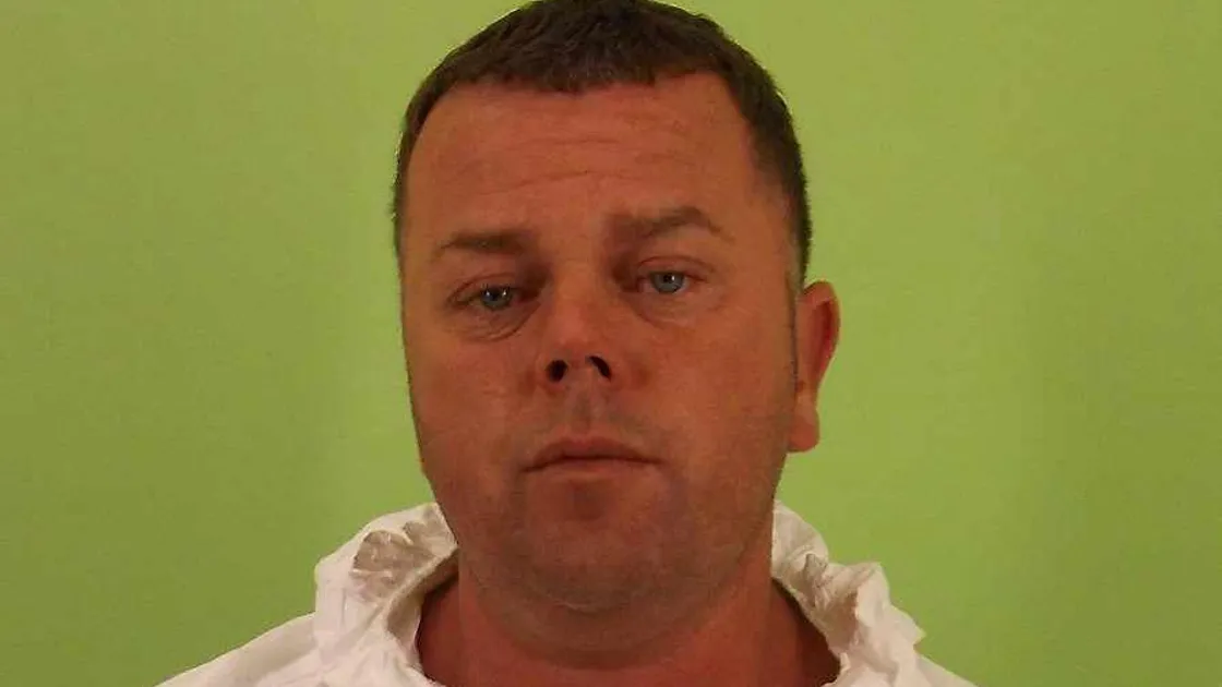 Builder, 41, slashed teen with penknife