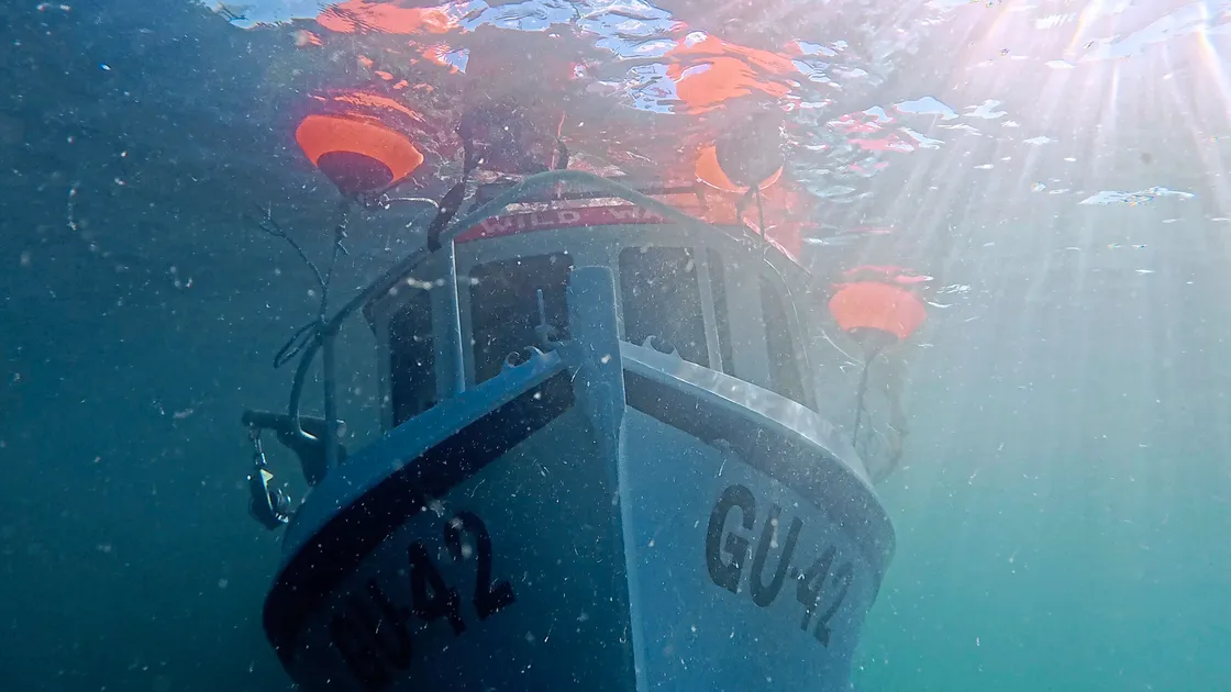 The Wild Wave during its recovery. (Picture by John Paul Fallaize from Bailiwick of Guernsey Shipwrecks)