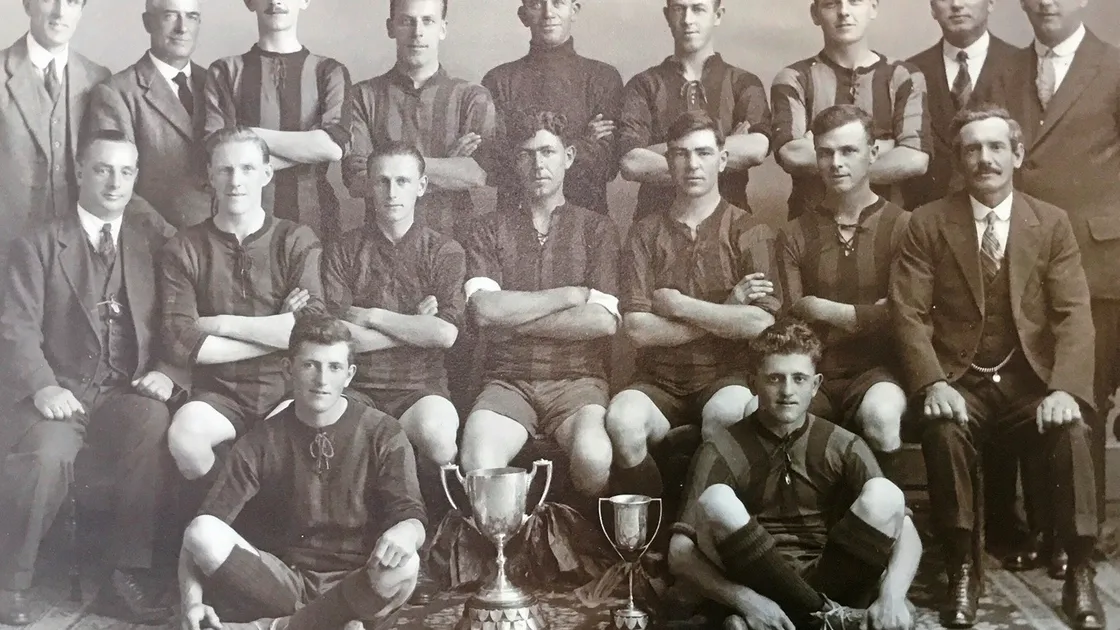 Rangers’ first great side, the Priaulx League squad of 1924-25. Back row, from left – F. Cochrane (committee), J. Etor (committee), William McLernon, Harold Chapell, G. Robinson, Sid Chapple, Frank Rich, A. Marriette (committee), W. Ellis (financial secretary). Middle row – E. H. Zabiela (commitee), J. Richardson, Lester Rich, C. Machon, J. Meagher, C. Smith, A. Le Moignan. Front – Walter ‘Legger’ Down and Edward Down.