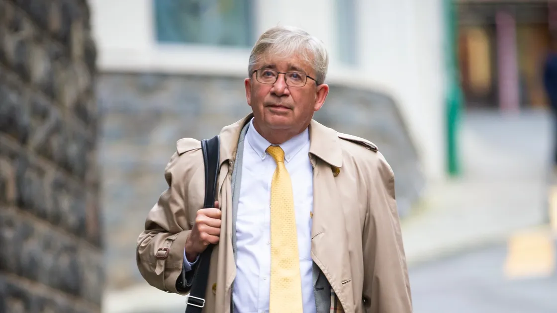 Deputy John Dyke says he is drafting the requete. (32909279)