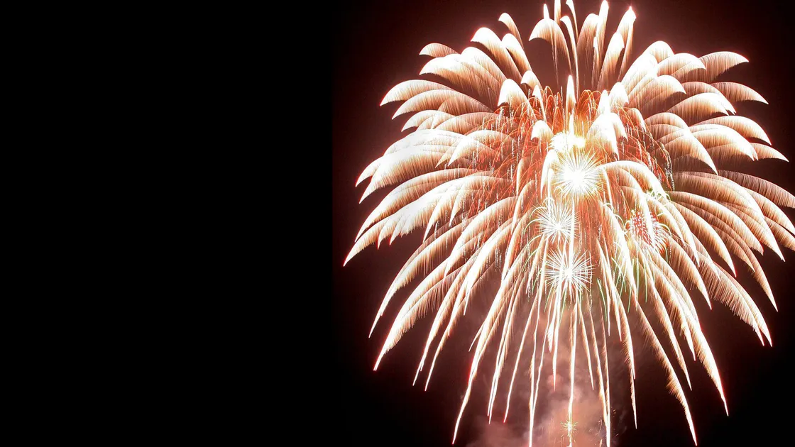 Firework display over Castle Cornet. (33749595)