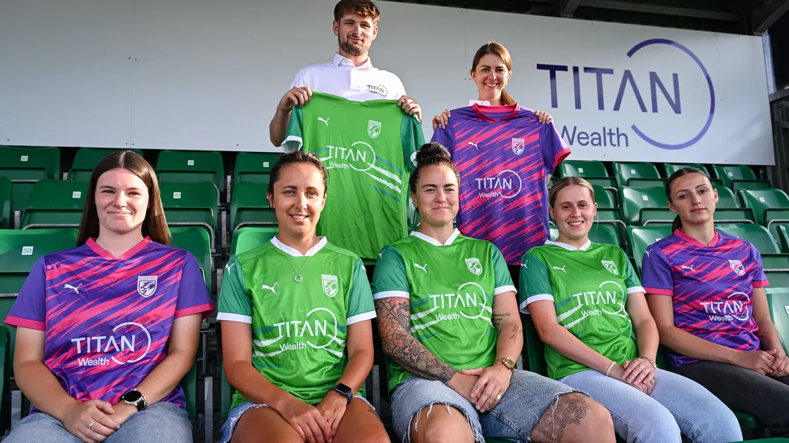 GFC Women players, left to right, Scarlett Kenneally, Candice Bougourd, Jess Frampton, Amy Dallamore and Calleigh Hedley in their new kit. Pictured behind them are Niall Hainsworth and Ashleigh Morris from Titan Wealth.