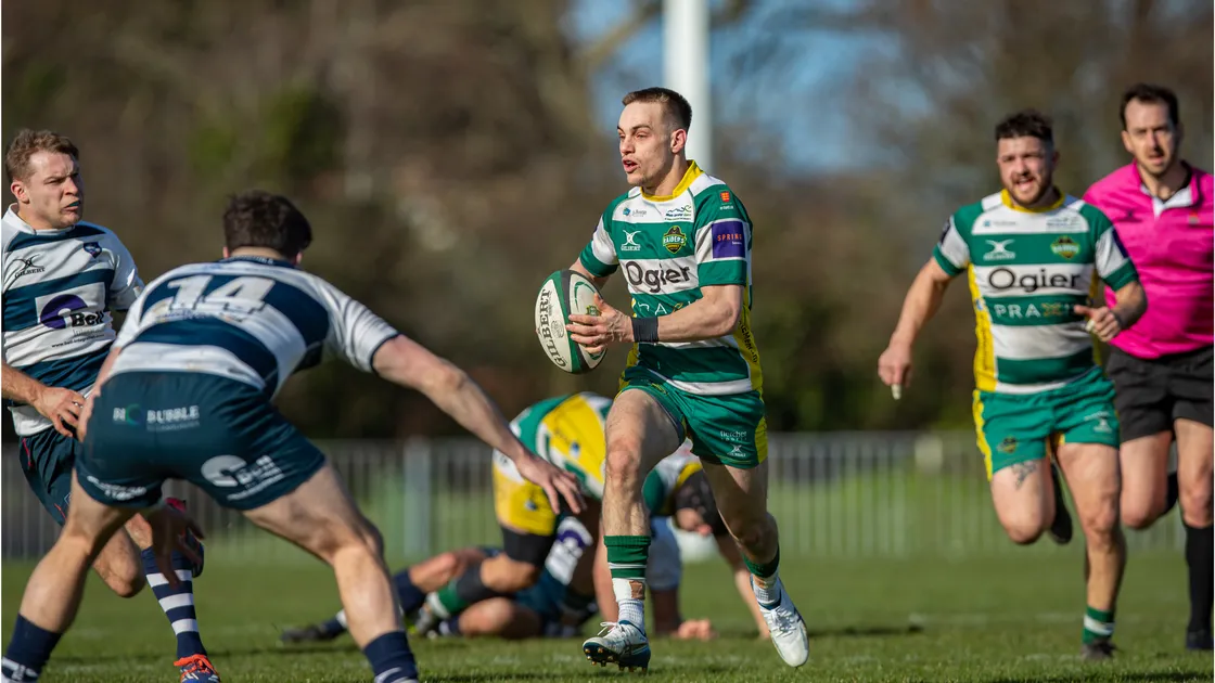 Charlie Simmonds had one of his best games at fly-half for Raiders against Havant last weekend, according to Guernsey director of rugby Jordan Reynolds.