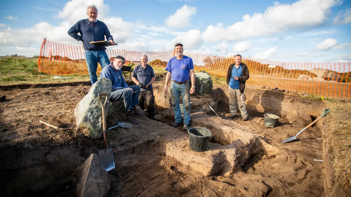 The archaeological excavations taking place on L’Ancresse Common by the Clifton Antiquarian Club from Bristol, left to right, Laurie Waite, Donovan Hawley, Gary Jenkins, Dave Coward and John Swann. (Picture by Luke Le Prevost, 31300785)