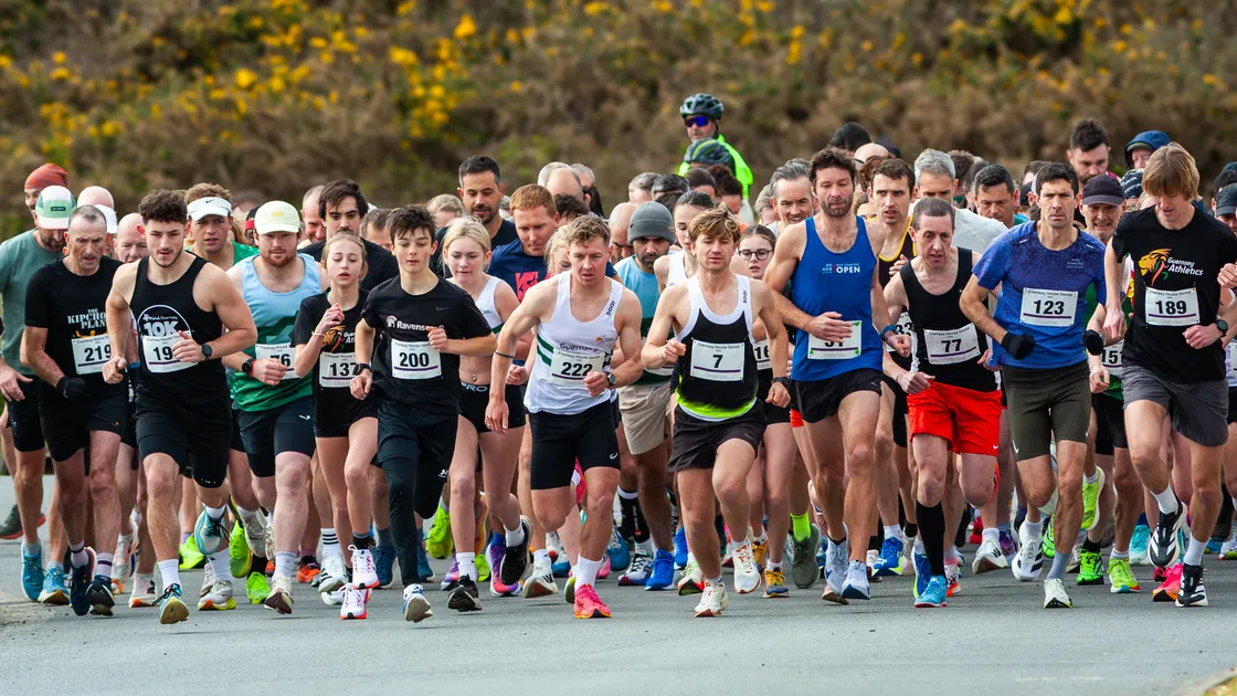 Race winner Ethan Woodhead (No 222) takes a central position at the start of Sunday’s 5k race while fellow top-three finishers George Mason (189) and Toby Mann (123) are to the far right.