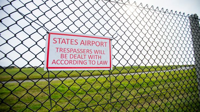 Man accused of twice scaling airport fence denies charges