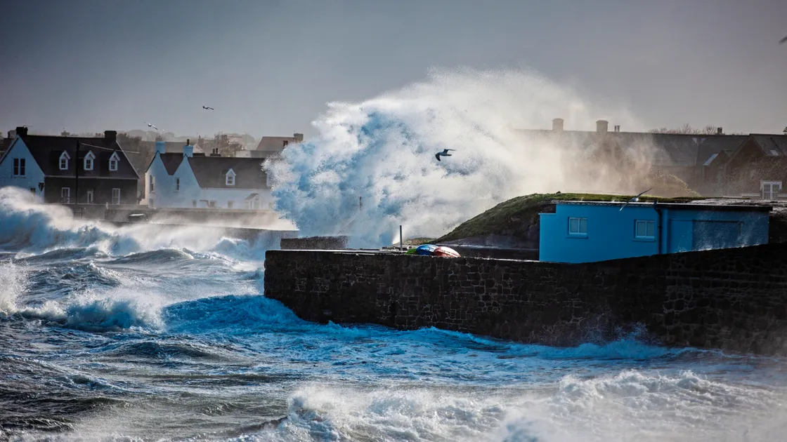 Jersey Met is currently forecasting Thursday evening to begin with heavy rain and strong southerly winds between force 6 to 7, which will then veer west, bringing winds between gale force 8 to severe gale force 9
