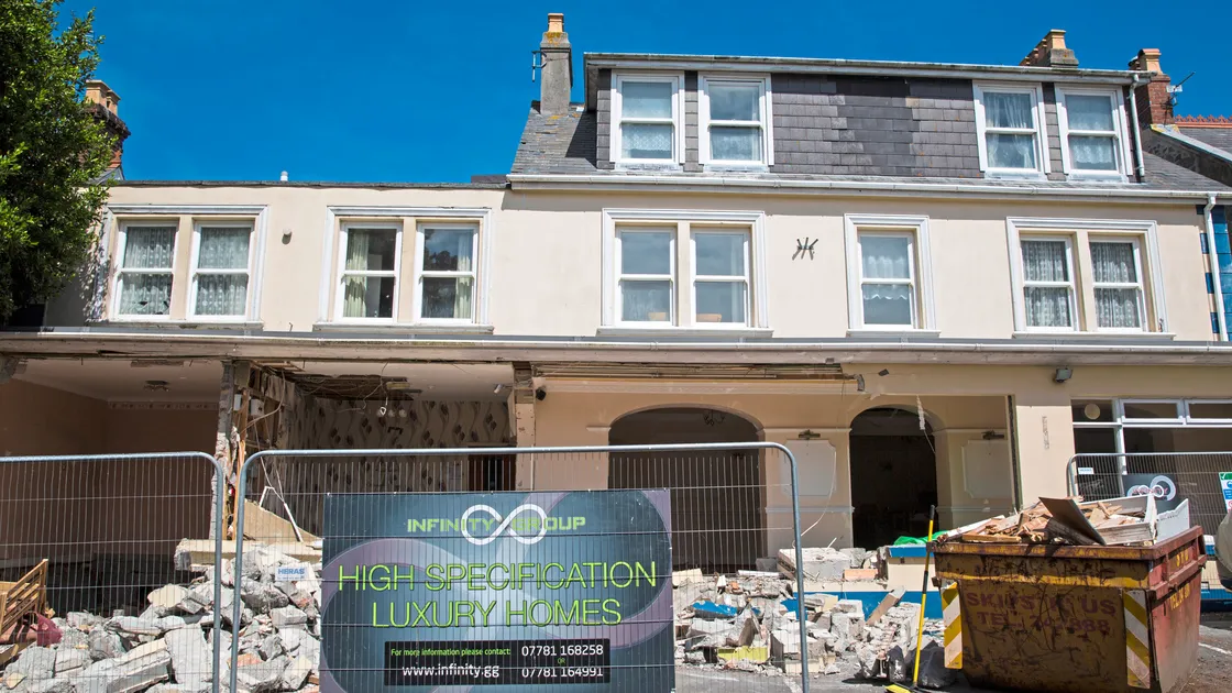 The former Hotel Dunchoille in Guelles Road is being pulled down. Developer the Infinity Group wants to build 14 flats in its place. 
(Picture by Peter Frankland, 21731927)
