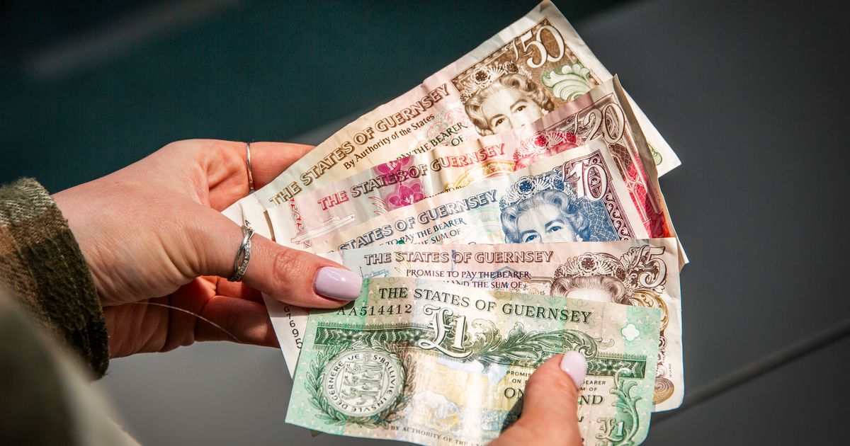 New bank notes on hold as wait continues for finance chief
