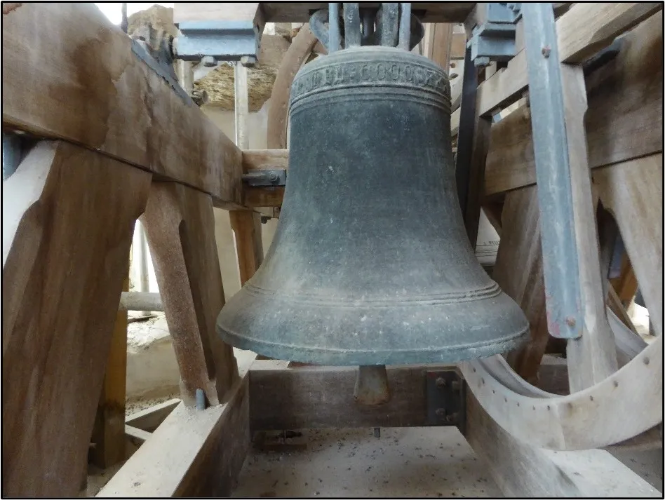 Despite the church being the newest parish church in the island, it houses the oldest bell in the Channel Islands, dated 1432