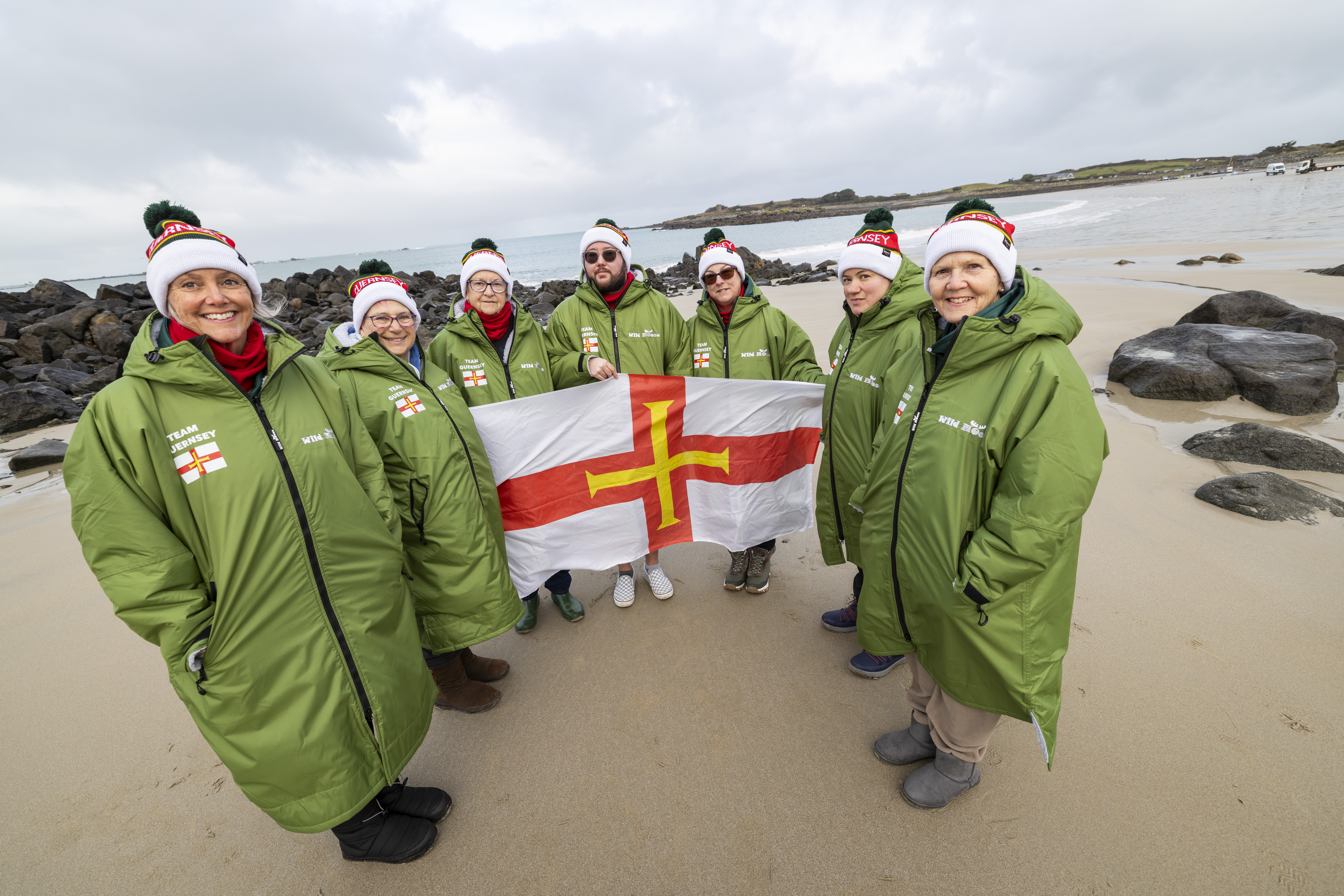 Sea-swimming Bluetits flying north for the winter